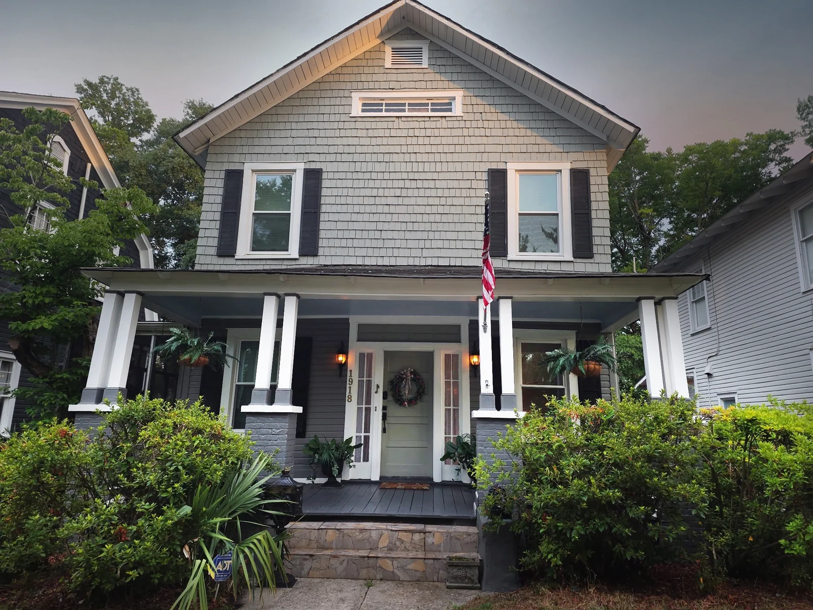 Front exterior of The Byrd's Nest historic Wilmington vacation rental